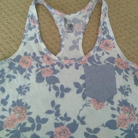 Bundle of summer tanks! - Picture 4 of 6